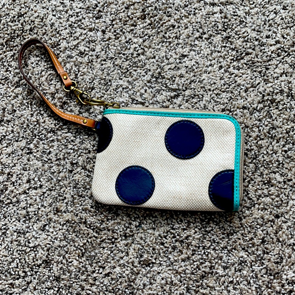 Fosssil clutch